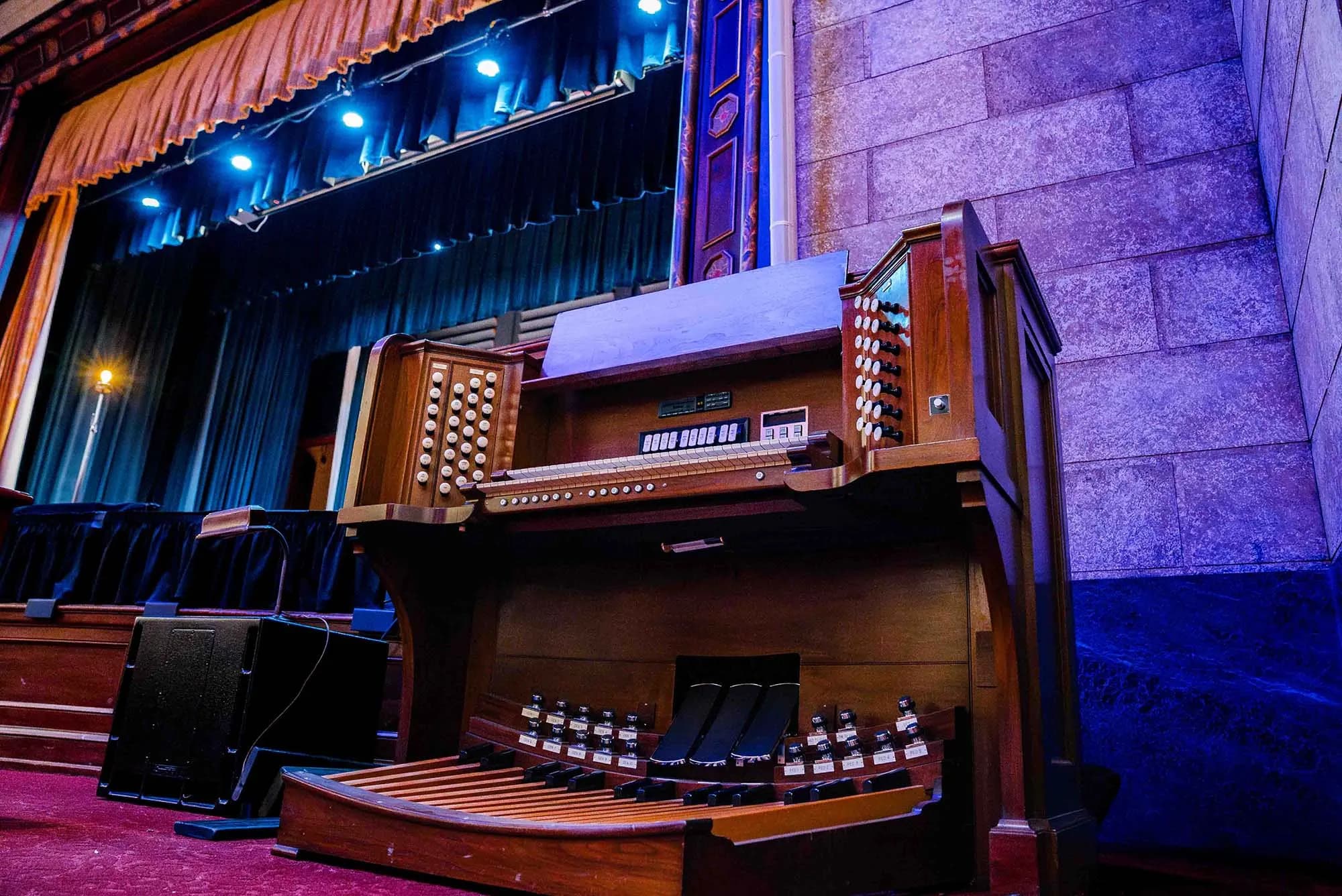 Skinner Pipe Organ Concert